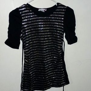 Speechless sequin toe back blouse